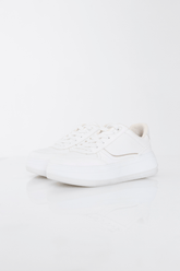 TRIPLE WHITE SNEAKERS