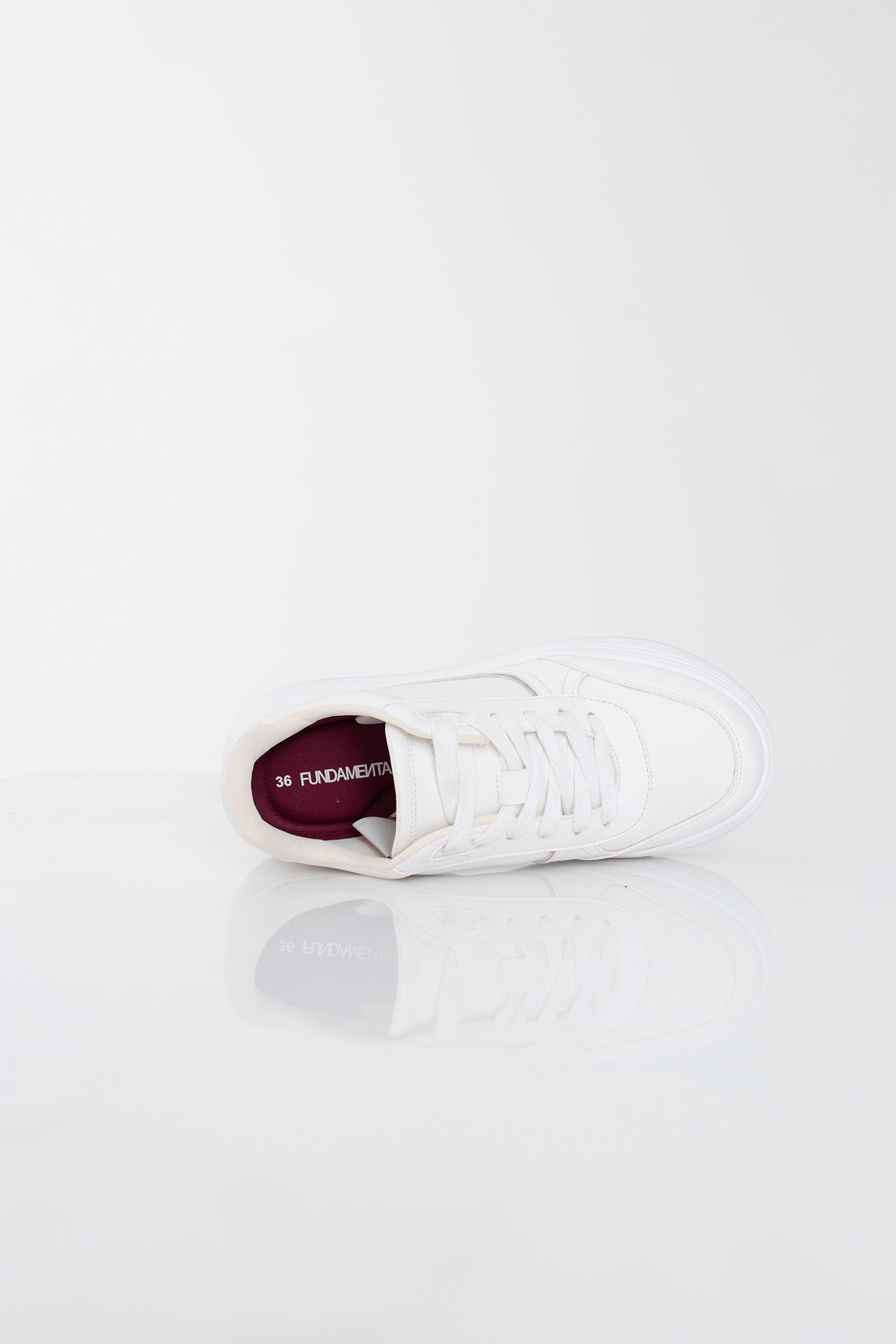 TRIPLE WHITE SNEAKERS