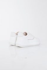 TRIPLE WHITE SNEAKERS